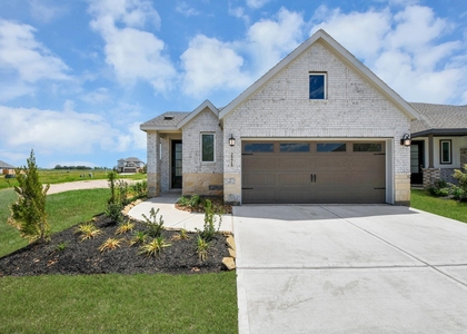 29515 Pondview Drive - Photo 1