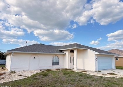 1409 Sw 10th Street - Photo 1