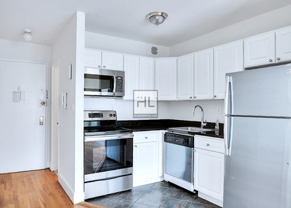 Second Avenue - Photo 1
