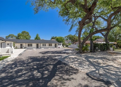 535 32nd Avenue N - Photo 1