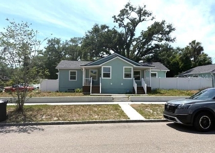 1931 10th Street S - Photo 1
