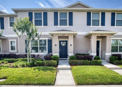 1832 Katz Crossing Drive - Photo 1
