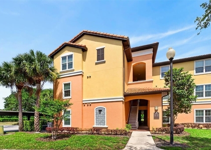 5467 Vineland Road - Photo 1
