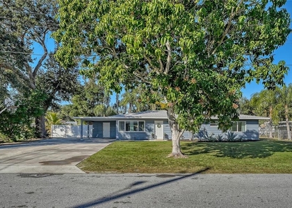 209 Briggs Court - Photo 1