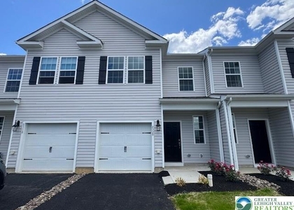 8328 Fair Way - Photo 1