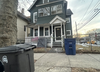 222 Hallock Avenue - Photo 1