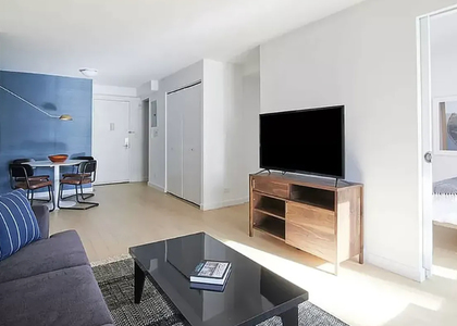  East 39th Street - Photo 1