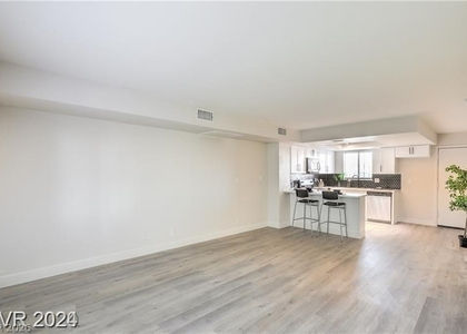 1436 N Jones Boulevard - Photo 1