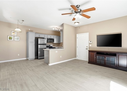 2291 W Horizon Ridge Parkway - Photo 1