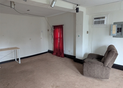 2911 Watson Boulevard - Photo 1
