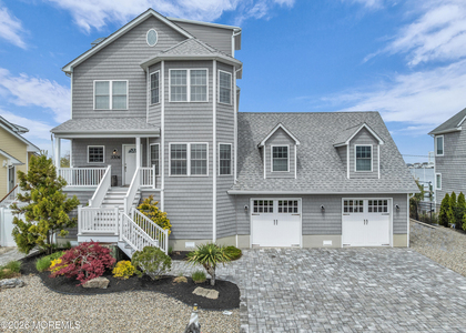 3306 Windsor Avenue - Photo 1