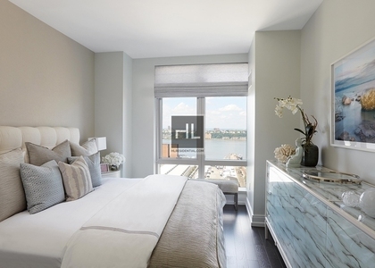 Tenth Avenue - Photo 1