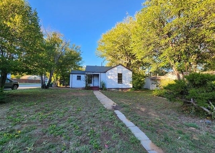 1516 Lindsey Street - Photo 1