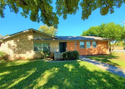 1200 Bryn Mawr Place - Photo 1