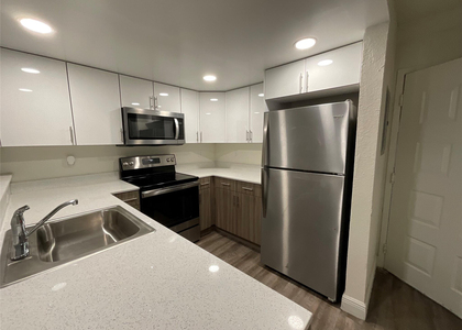 19455 Ne 10 Avenue - Photo 1