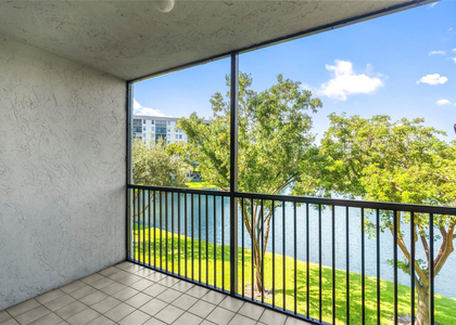 2226 N Cypress Bend Drive - Photo 1