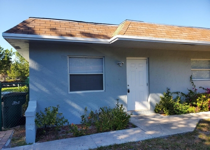743 S Swinton Avenue - Photo 1