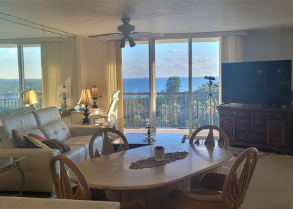 1147 Hillsboro Mile - Photo 1