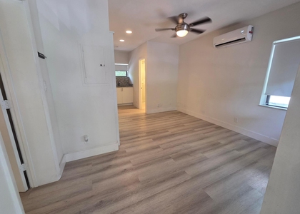 1109 E Broward Boulevard - Photo 1