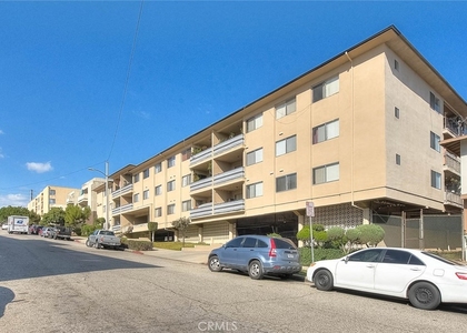 608 N Taylor Avenue - Photo 1