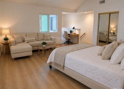 118 8th Street - Photo 1