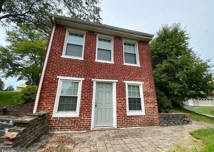 114 North Street - Photo 1