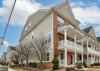 39 N Mitchell Avenue - Photo 1