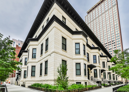 105 W Chestnut Street - Photo 1