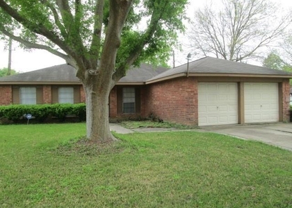 811 Whispering Pine Drive - Photo 1