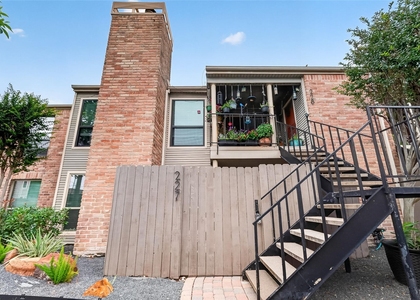 3700 W Clay Street - Photo 1