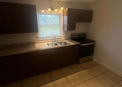 1427 Markland - Photo 1