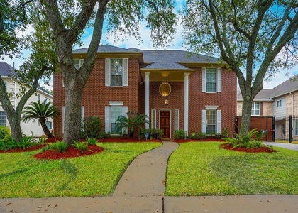 8915 Wallington Drive - Photo 1