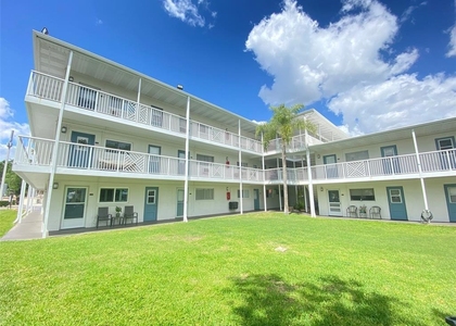 320 Lakeview Street - Photo 1