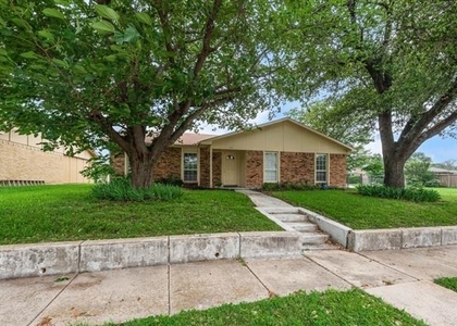 5801 Redwood Lane - Photo 1