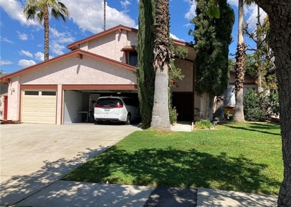 9934 La Vine - Photo 1