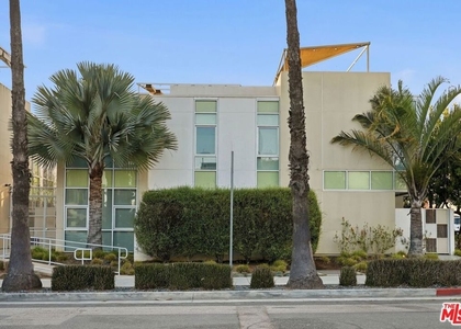 125 Pacific Street - Photo 1