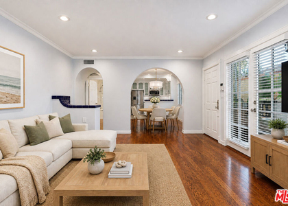 910 Alfred Street - Photo 1