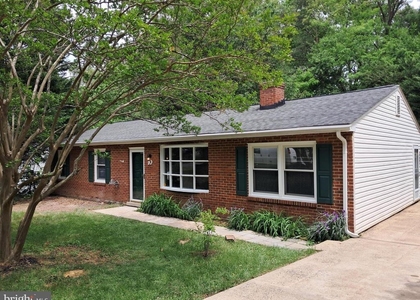 10 Hickory Ridge Drive - Photo 1