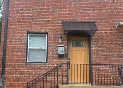 636 Burns Street Se - Photo 1