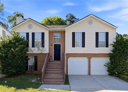 1027 Alford Crossing - Photo 1