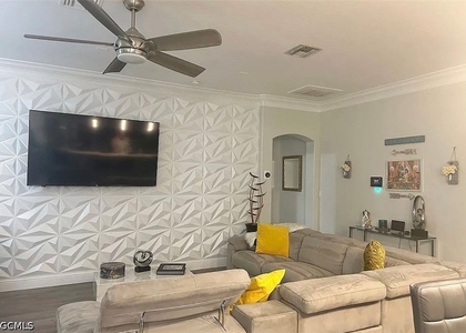 221 Nw 3rd Place - Photo 1