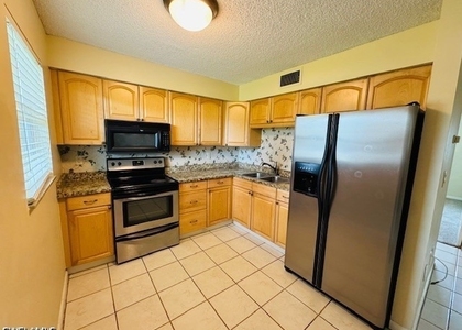 3325 Airport Road N - Photo 1