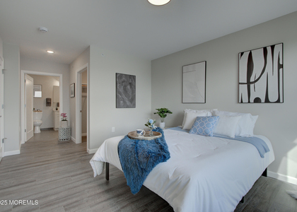 258 Morris Avenue - Photo 1