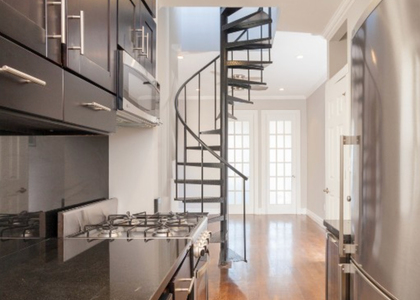 East 28 Street - Photo 1