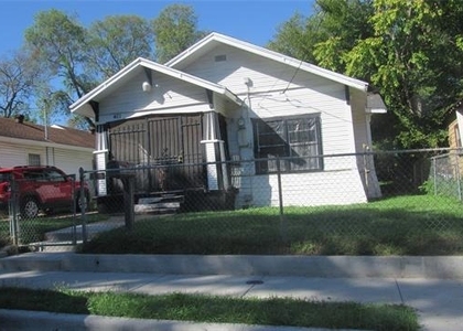 401 N Moore Street - Photo 1