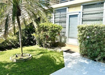 901 N Birch Road - Photo 1
