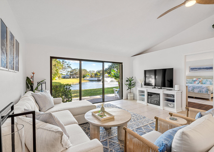 913 Club Drive - Photo 1
