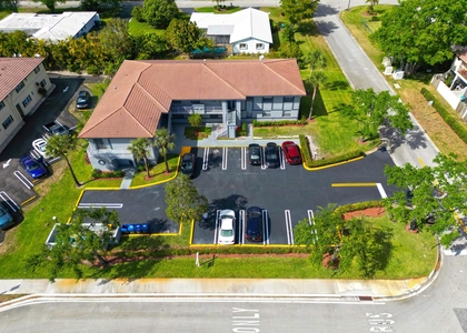 10687 Royal Palm Boulevard - Photo 1
