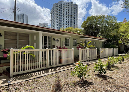 17 Ne 9th Avenue - Photo 1