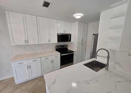 4503 Nw 6th Avenue - Photo 1